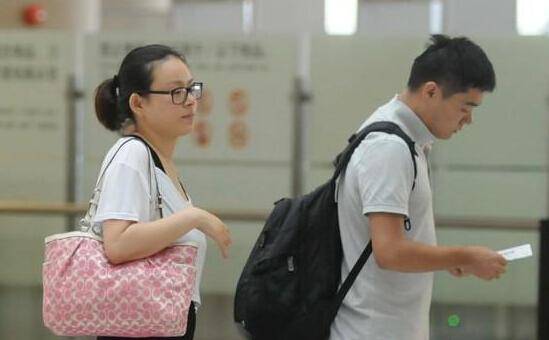 台球王子丁俊晖女友张元元富二代背景及照片曝光