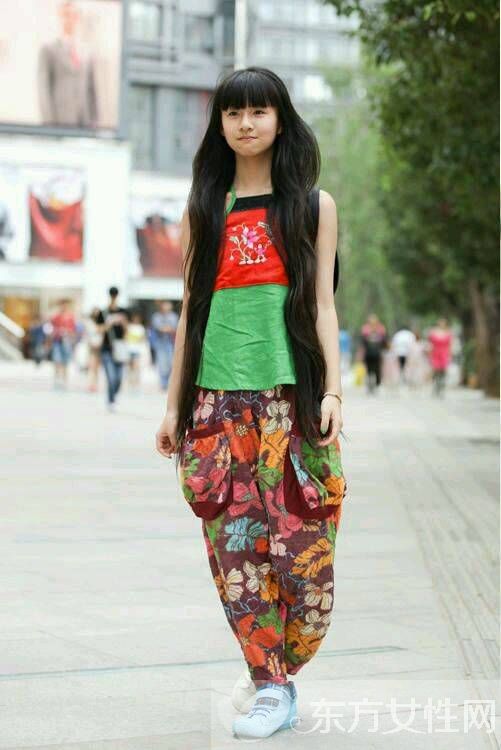 小彩旗比基尼照曝光 小彩旗与28岁老公上演老少恋