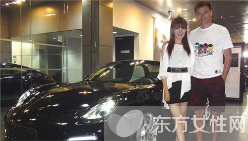 郑智老婆身价成谜 深扒恒大球员虐狗婚姻生活