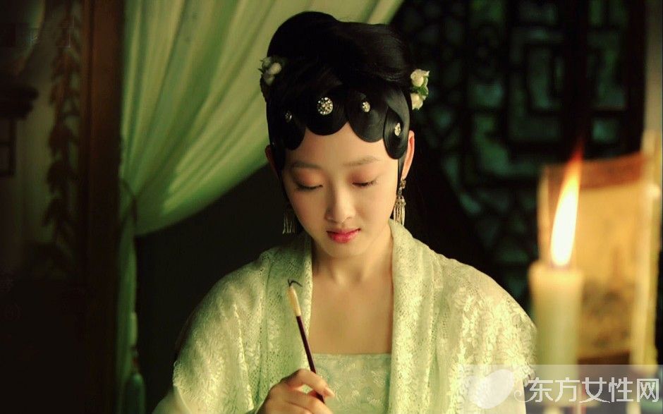 蒋梦婕杨洋恋爱了 蒋梦婕杨洋亲密照曝光