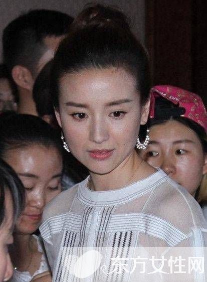 潘粤明董洁结婚照 揭秘潘粤明董洁离婚真相
