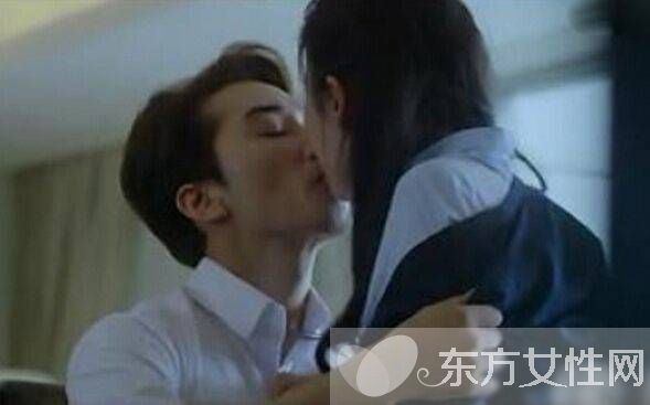 吴亦凡刘亦菲高颜值CP组 揭吴亦凡约炮内幕始末