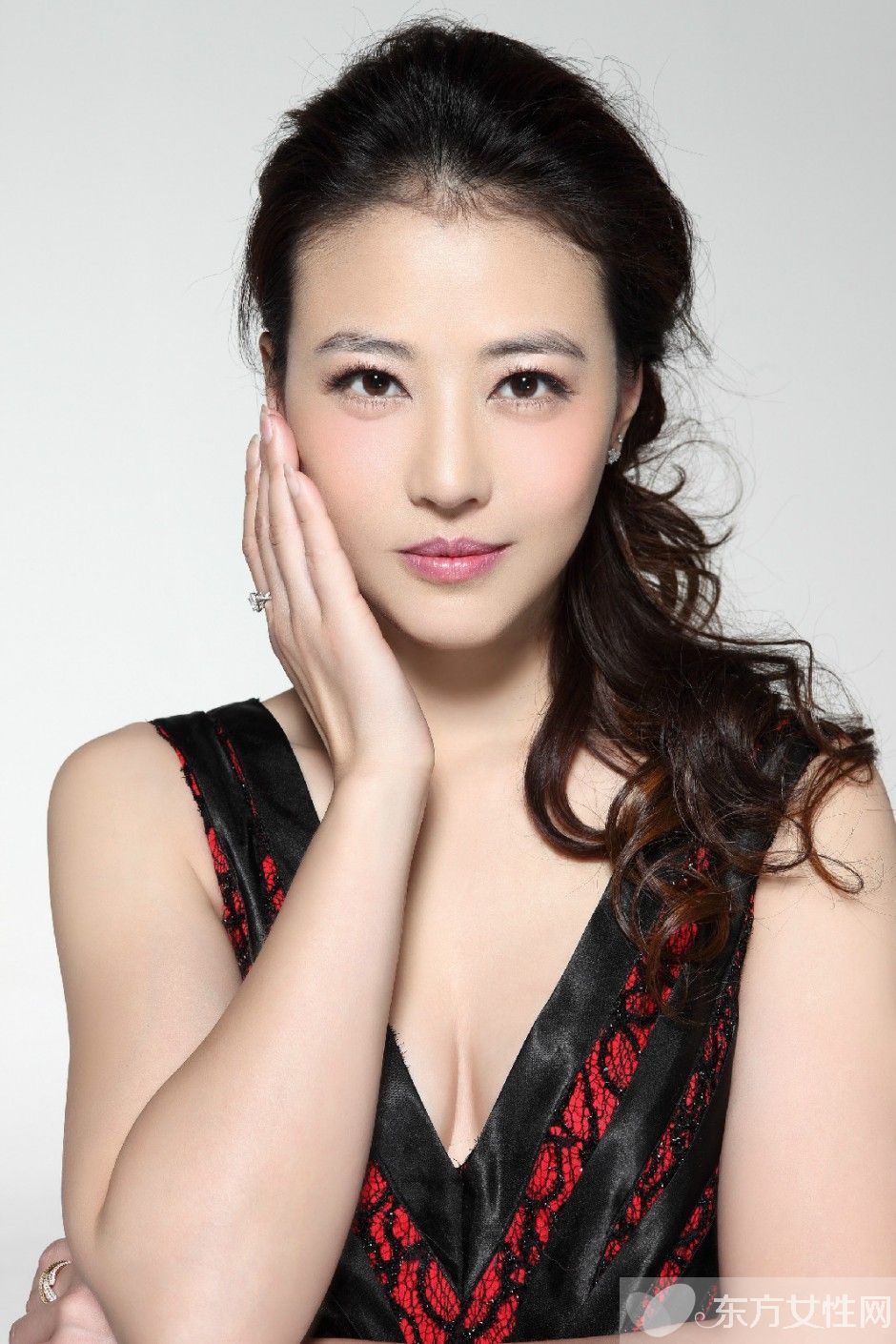 周海媚红斑狼疮图片 揭秘周海媚不婚不育真相