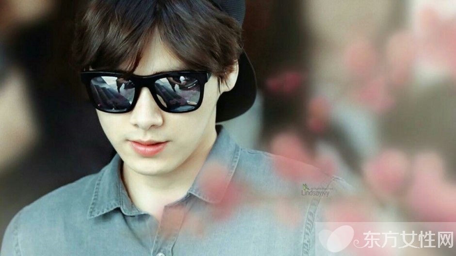 李易峰林允儿疑恋情曝光 揭李易峰前女友竟然是她