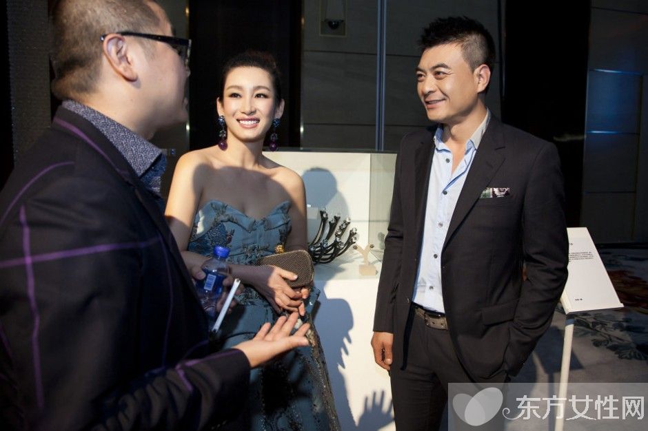 王新军老婆秦海璐个人资料 揭与前妻唐静离婚真相