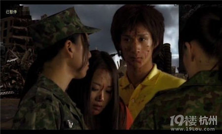 《巨乳娘战僵尸》 10部史上最无节操恶搞影片