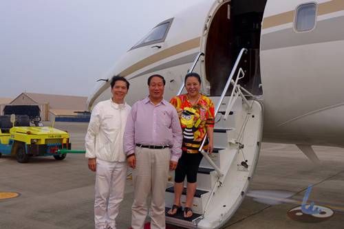 揭向华强黑社会背景 向华强玩过多少女明星