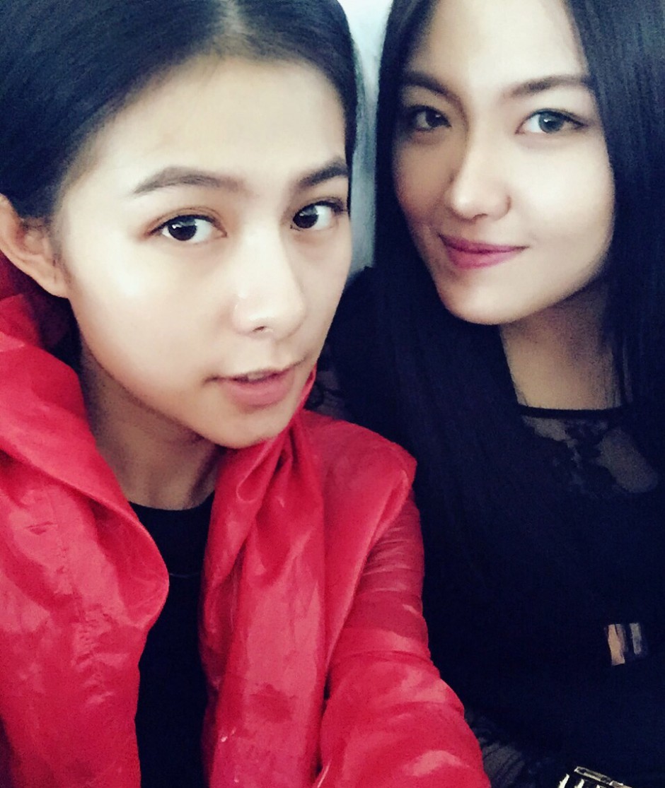 中国好声音王凯琪被疑整容 微博大量美照曝光