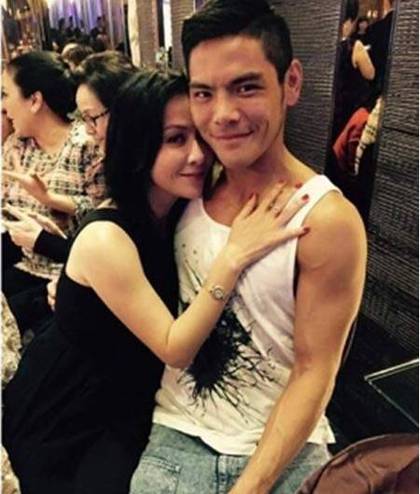 揭向华强黑社会背景 向华强玩过多少女明星