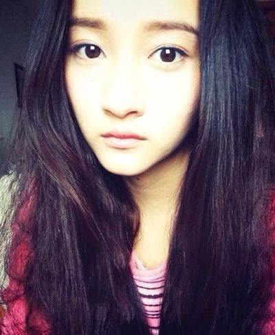  小倾城 家庭背景曝光 艺术世家4岁半就出道