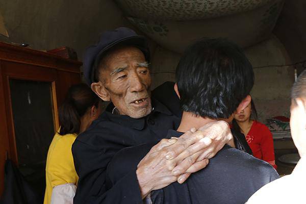  挂面爷爷 张世新因病逝世 舌尖2导演写文缅怀