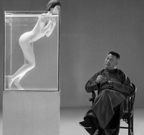 网络红人苏紫紫全裸图片 赤身露体接受采访