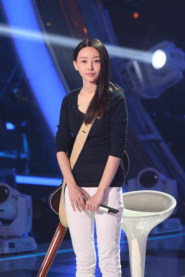 于文文整容前旧照曝光 于文文最美和声爆冷出局