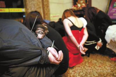 东莞ktv裸舞表演被偷拍 酒店色情选秀不堪入眼