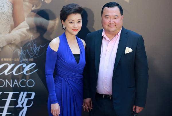 吴征的前妻背景不一般 借此机会在美国政坛发展