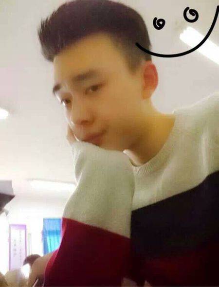 朱翰墨微博晒女友照片 揭朱翰墨家庭背景