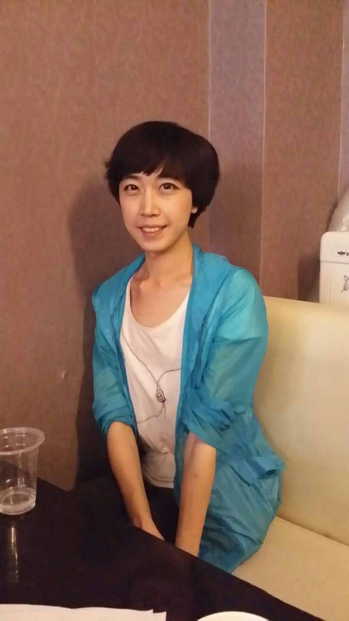 西大女神 渊姐 男扮女装上瘾 自称喜欢型男