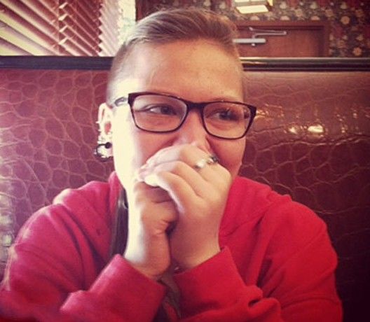 周华健混血女儿与男友热吻 今年21岁美国念书