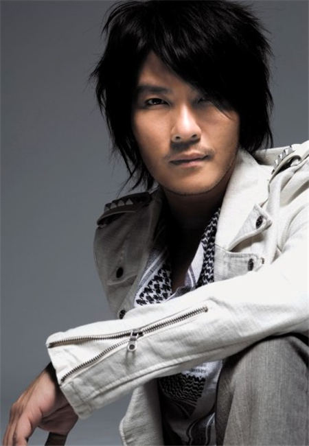 情感王子阿杜公布结婚喜讯 阿杜突然不红原因居然是这个。。。