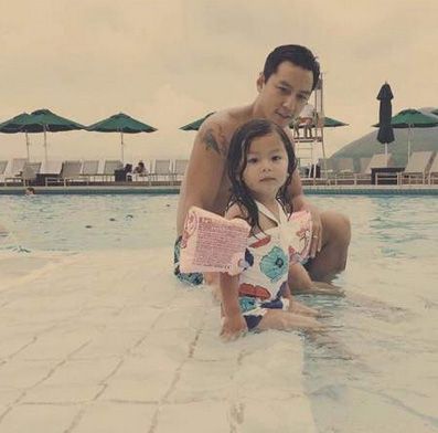 吴彦祖女儿叫什幺名字 吴彦祖晒两岁女儿萌照