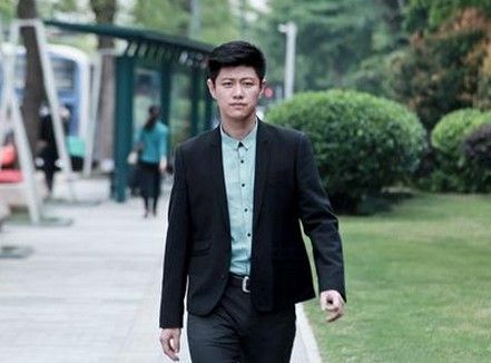 赵荀个人资料及照片 赵荀的老婆叫什幺