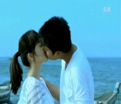 李小璐和贾乃亮合演的电视剧 李小璐贾乃亮吻照