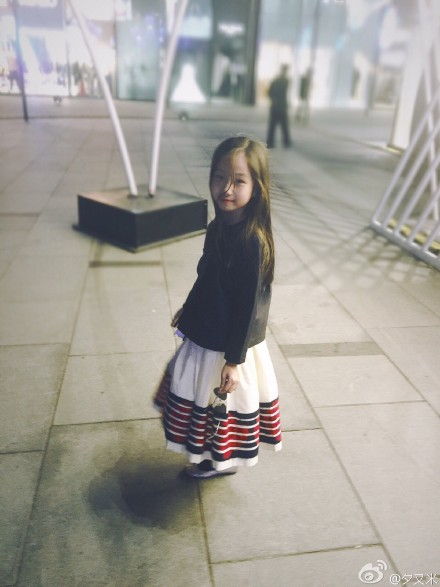 高晓松女儿叫什幺 高晓松前妻晒女儿近照