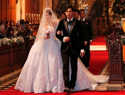 周杰伦为何喜欢昆凌 昆凌正是周妈喜爱的类型