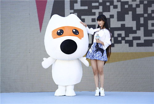 小彩旗的绯闻男友资料 小彩旗进军影视圈