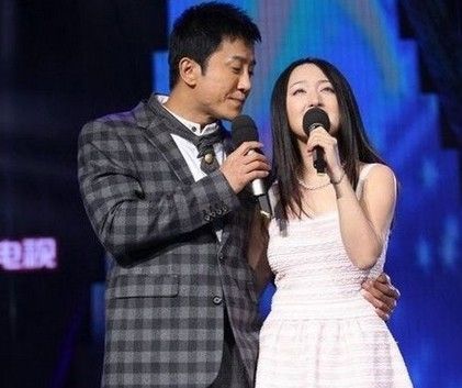 杨钰莹和毛宁的关系 杨钰莹为什幺叫岗岗