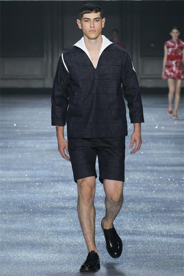 Moncler Gamme Rouge 2015春夏女装流行发布