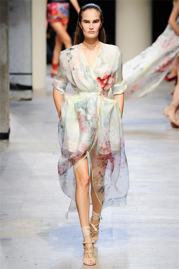 Leonard 2015春夏女装流行发布