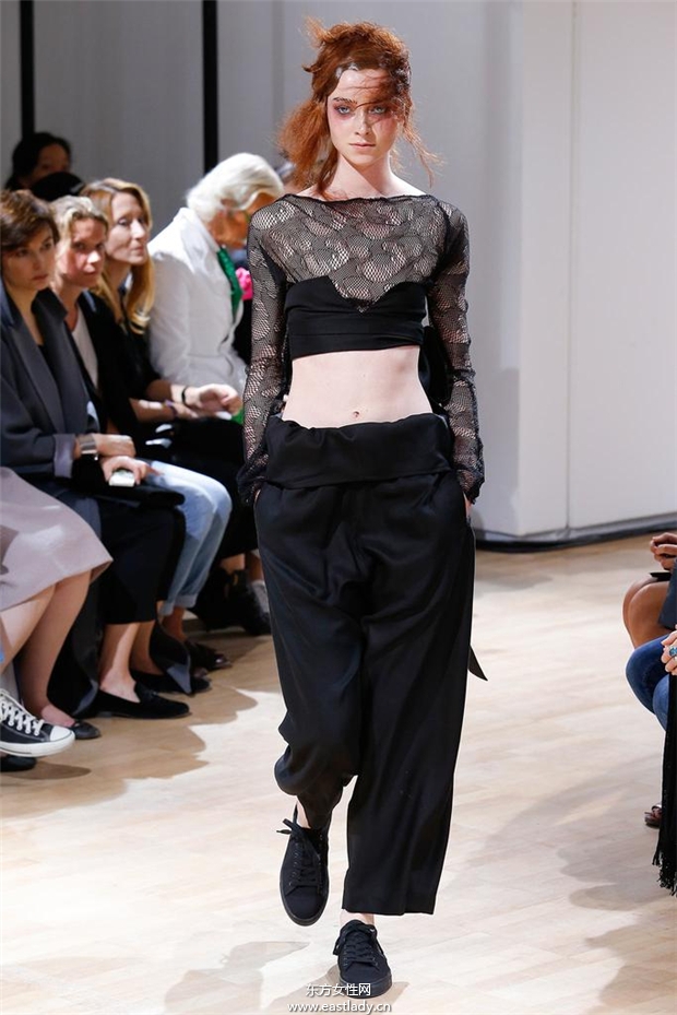 Yohji Yamamoto 2015春夏女装流行发布