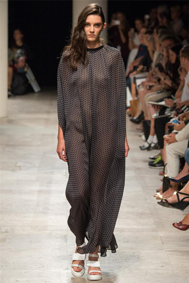 Maxime Simoens 2015春夏女装流行发布