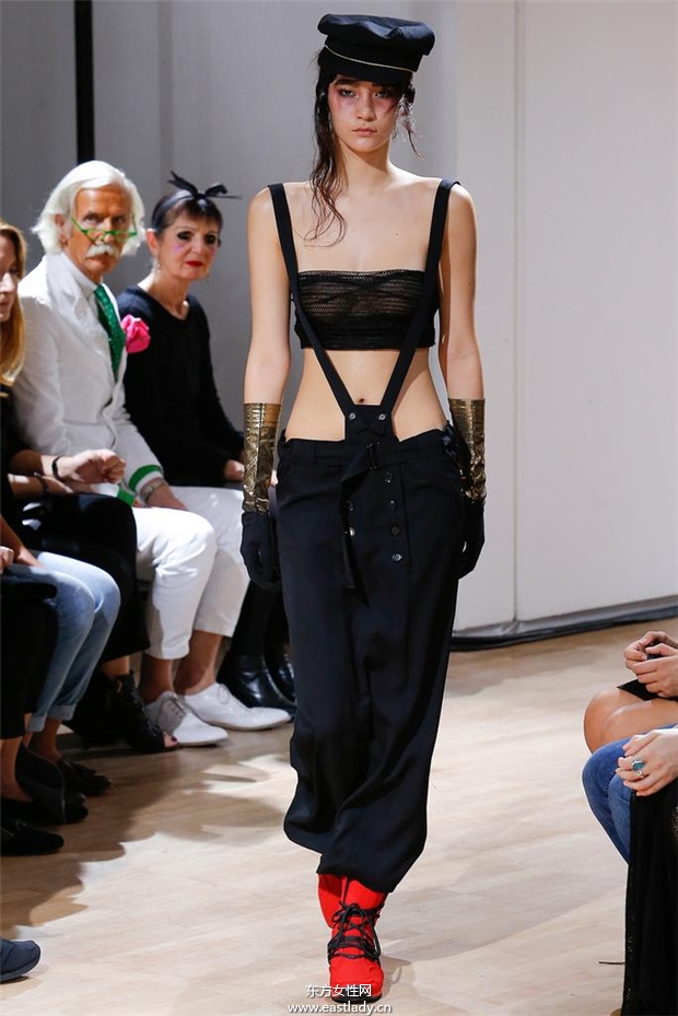 Yohji Yamamoto 2015春夏女装流行发布