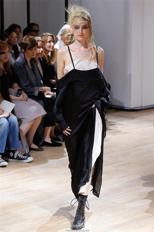 Yohji Yamamoto 2015春夏女装流行发布