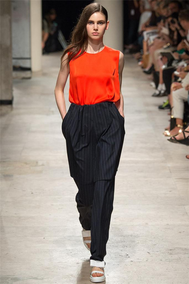 Maxime Simoens 2015春夏女装流行发布