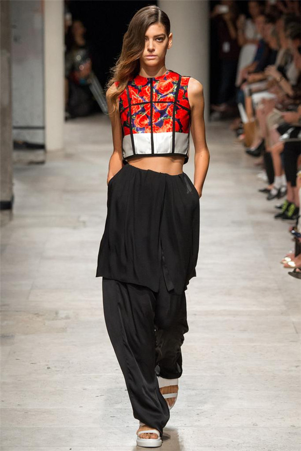 Maxime Simoens 2015春夏女装流行发布