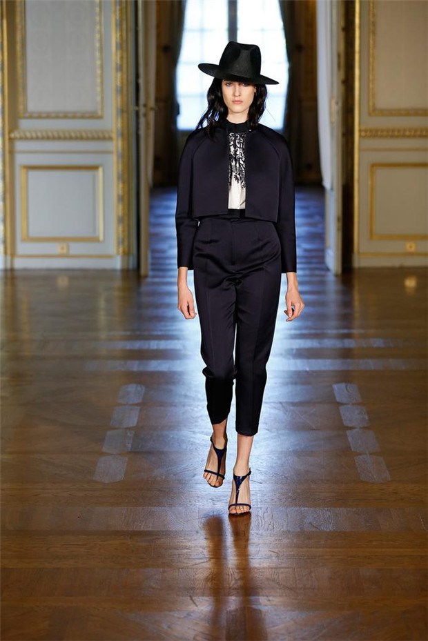 Martin Grant 2015春夏女装流行发布