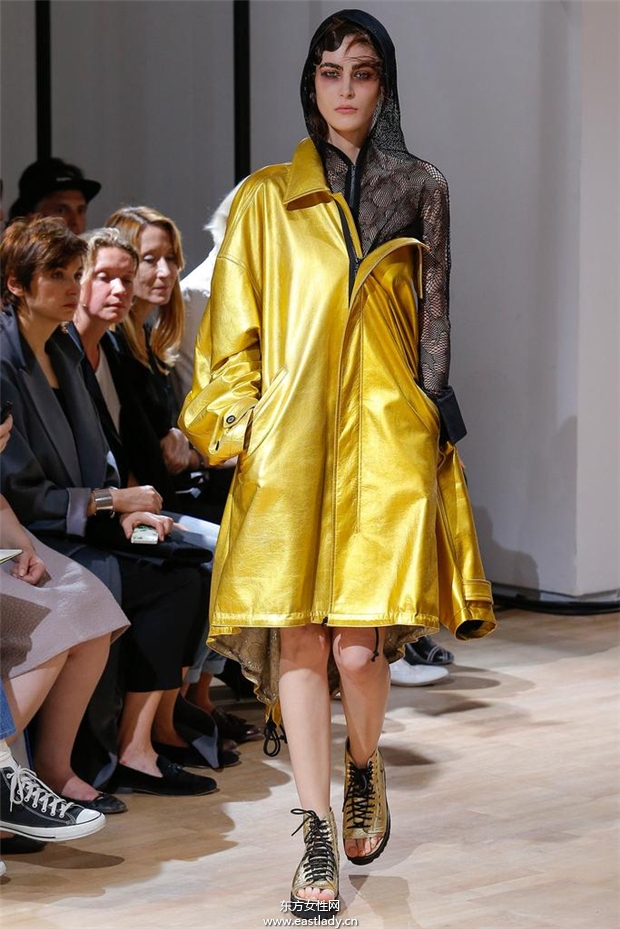 Yohji Yamamoto 2015春夏女装流行发布