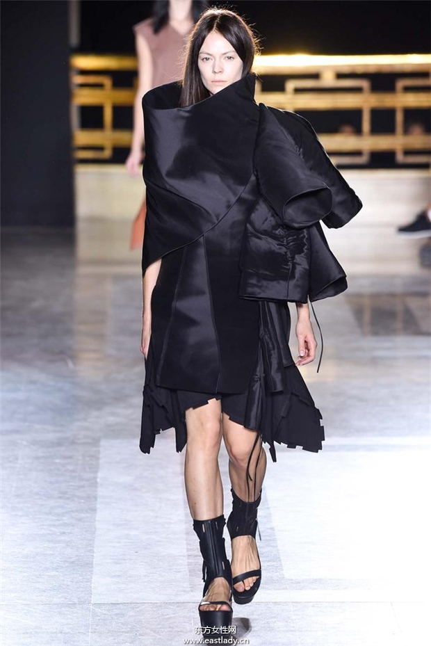 Rick Owens 2015春夏女装流行发布