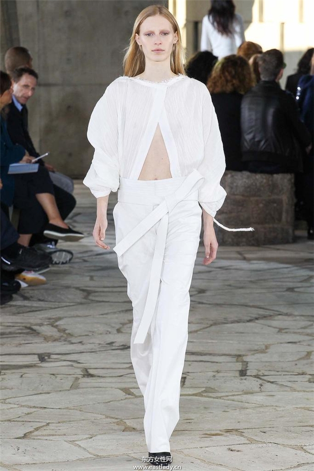 Loewe 2015春夏女装流行发布