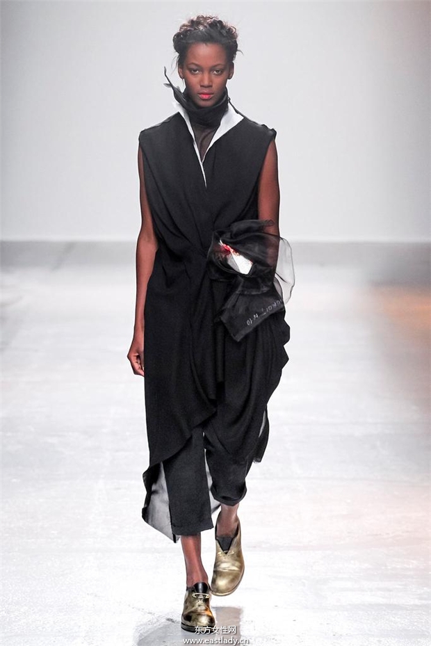 Aganovich 2015春夏女装流行发布