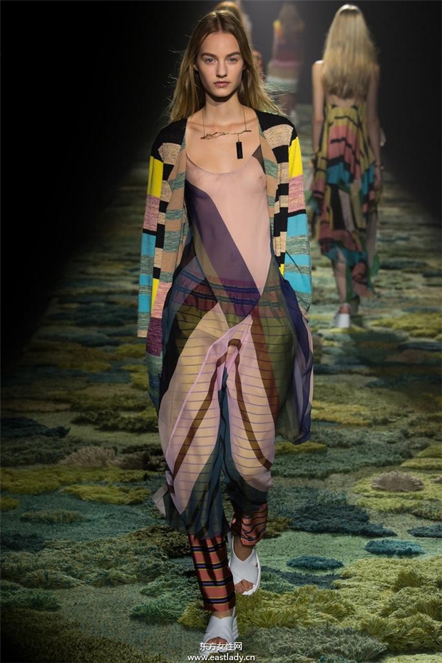 Dries Van Noten 2015春夏女装流行发布