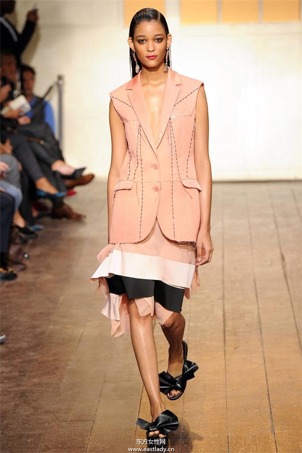 Cédric Charlier 2015春夏女装流行发布