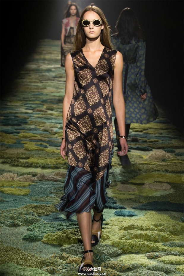 Dries Van Noten 2015春夏女装流行发布