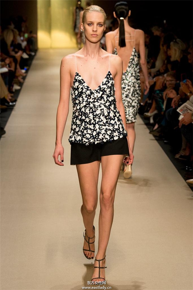 Guy Laroche 2015春夏女装流行发布