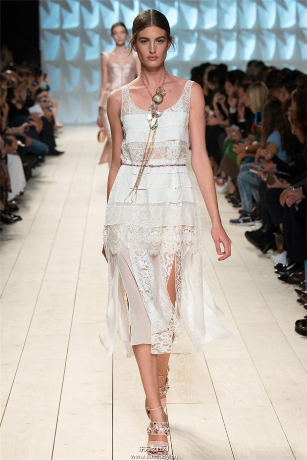 Nina Ricci 2015春夏女装流行发布