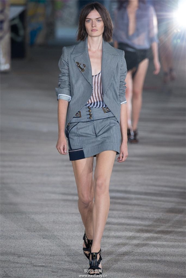 Anthony Vaccarello 2015春夏女装流行发布