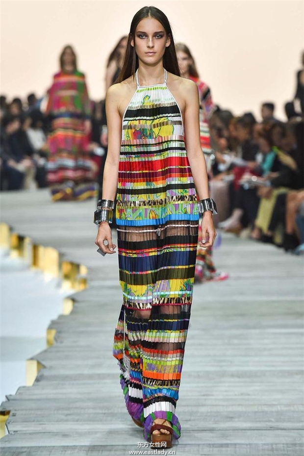 Roberto Cavalli 2015春夏女装流行发布